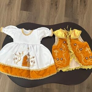 Niño Dios Vestidito size 25 White and Orange Costume Set